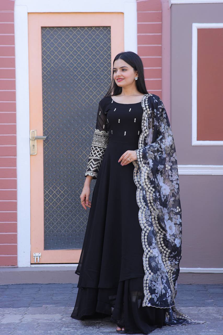 PREMIUM READYMADE BLACK GOWN-DUPATTA COLLECTIONS.💃🏻