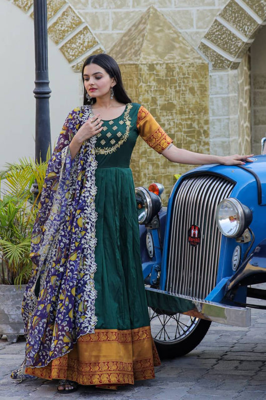 PREMIUM DESIGNER READYMADE GREEN GOWN-DUPATTA COLLECTIONS. 💃🏻