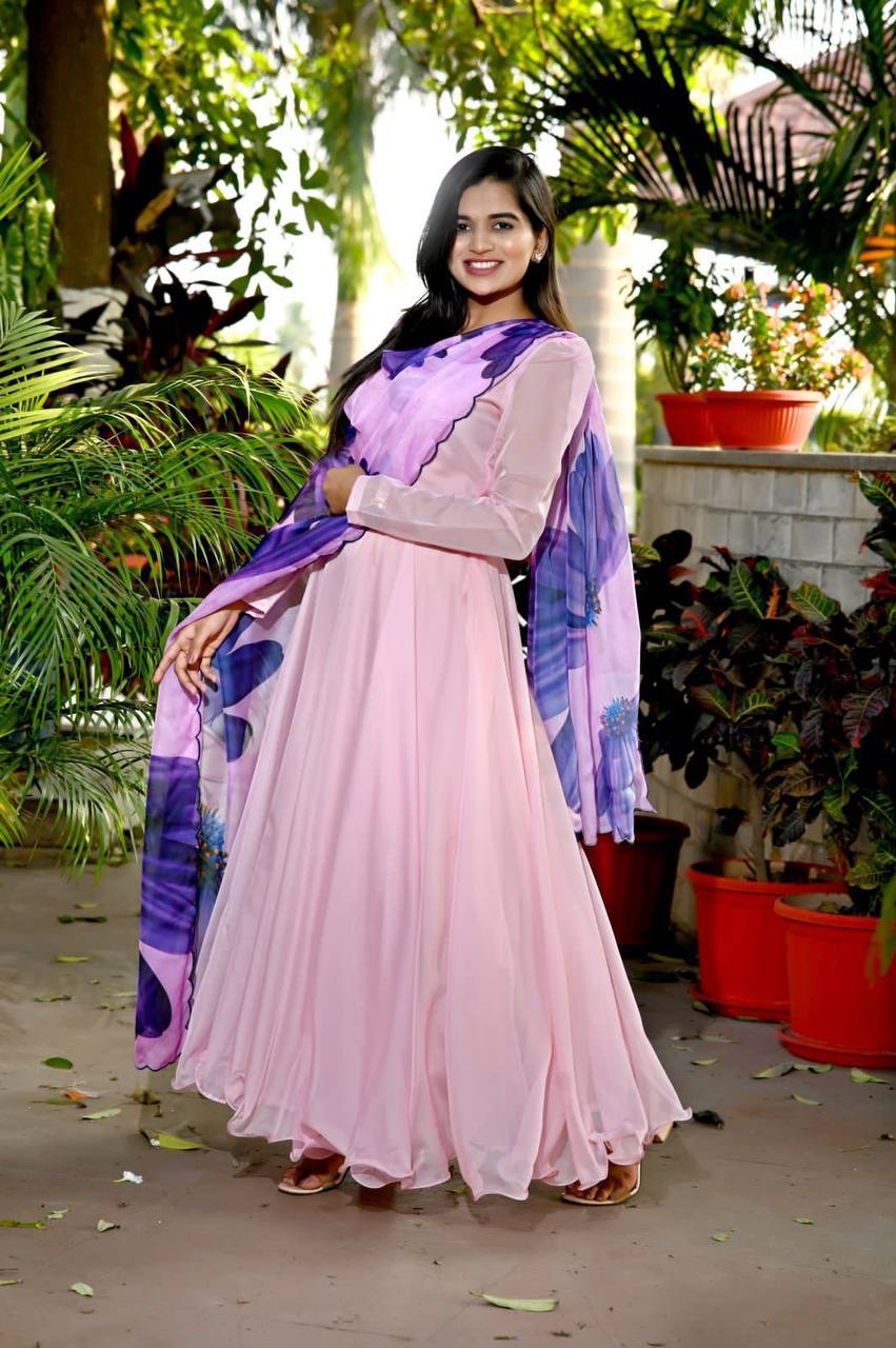 PREMIUM DESIGNER READYMADE PINK GOWN-DUPATTA COLLECTIONS.🥰