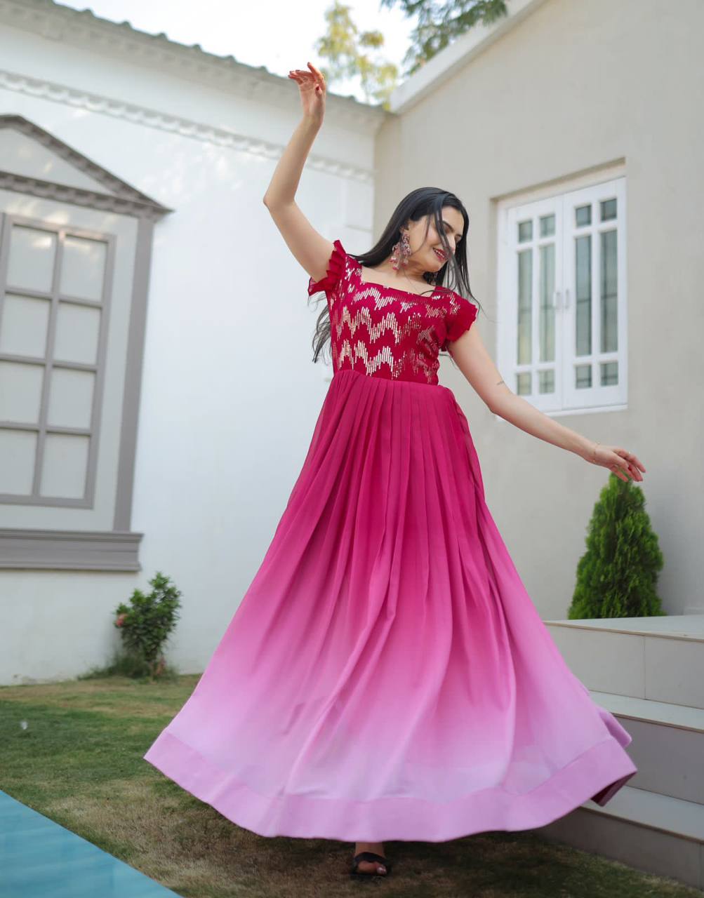 PREMIUM READYMADE DESIGNER PINK GOWN COLLECTIONS.💃🏻