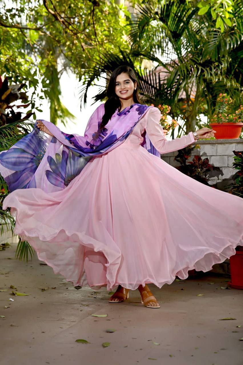 PREMIUM DESIGNER READYMADE PINK GOWN-DUPATTA COLLECTIONS.🥰