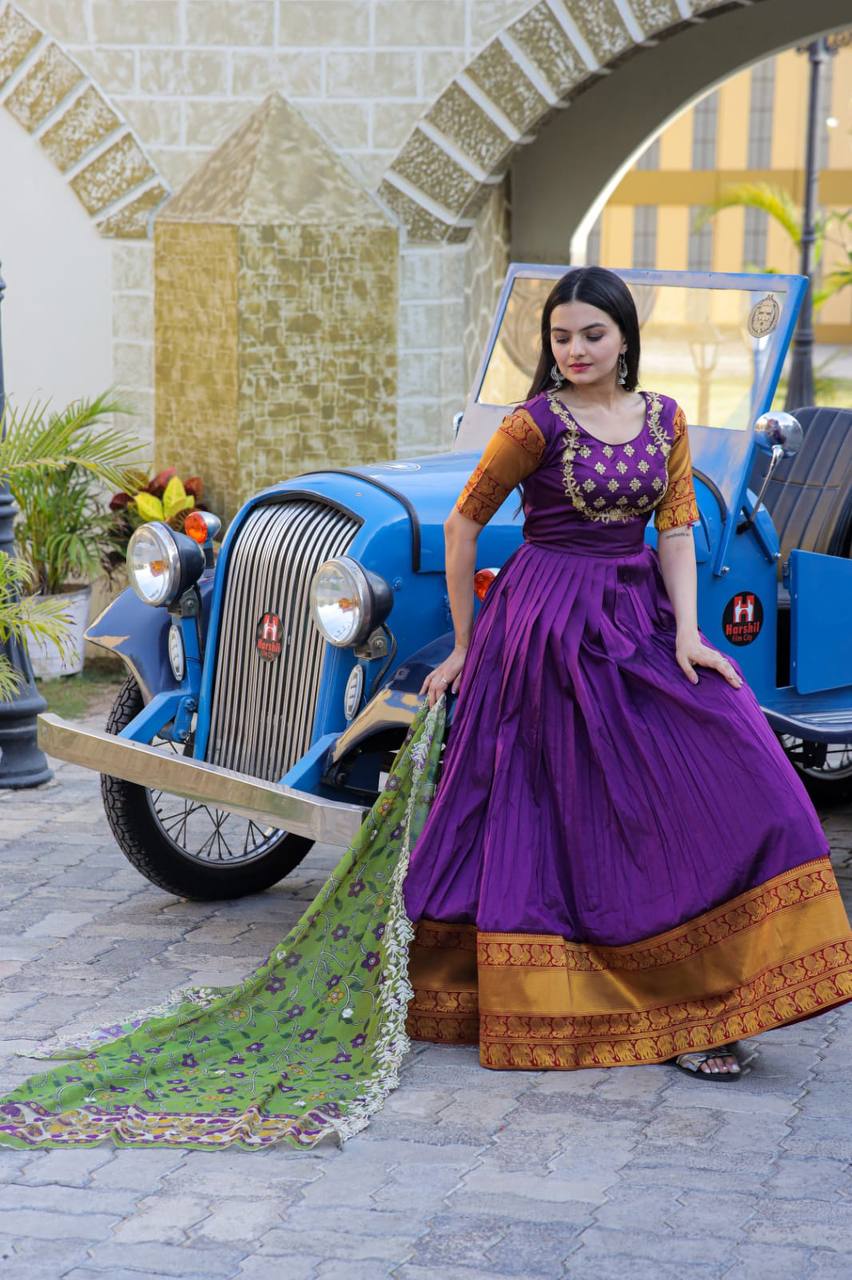 PREMIUM DESIGNER READYMADE PURPLE GOWN-DUPATTA COLLECTIONS. 💃🏻