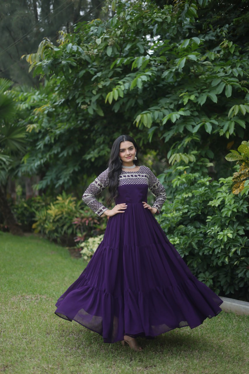 PREMIUM DESIGNER READYMADE PURPLE GOWN COLLECTIONS. 👜