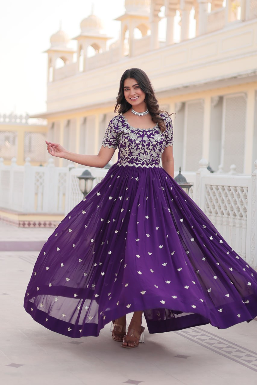 PREMIUM READYMADE DESIGNER PURPLE GOWN ASPIRATIONAL FOR WOMEN TO WEAR THE BEST OF GOWNS