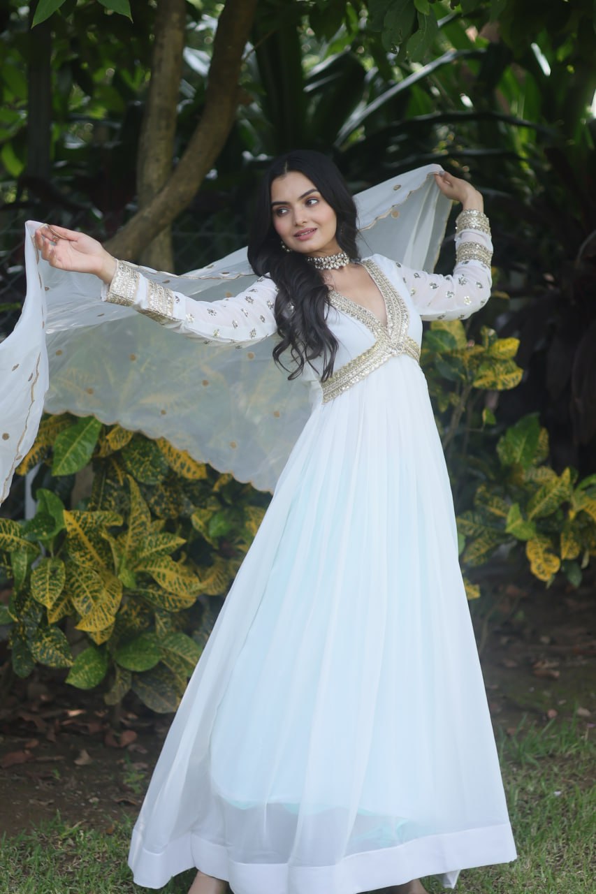 PREMIUM READYMADE ALIA WHITE CUT GOWN WITH DUPATTA SET 👜