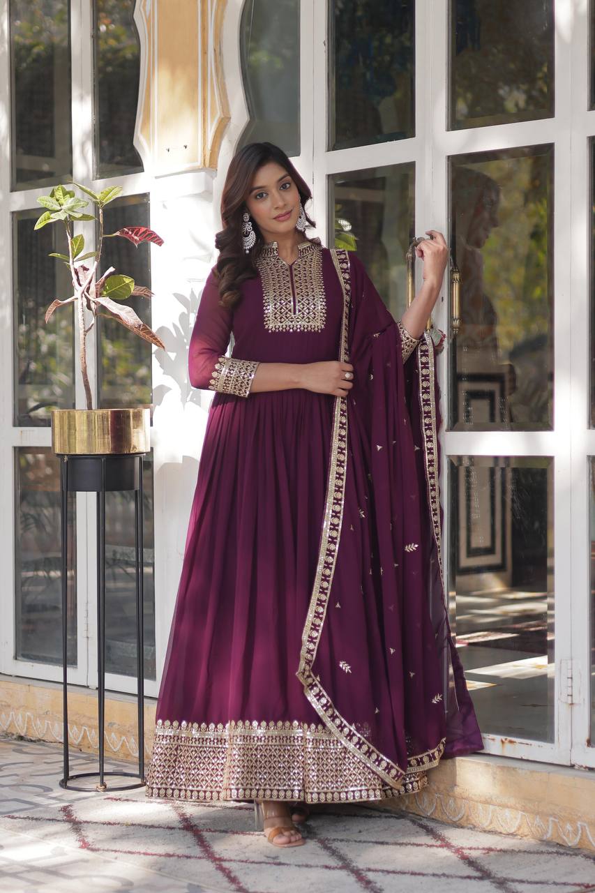 ✨ Enchanting Elegance Gown with Dupatta – A Glamorous Statement! ✨ PURPLE